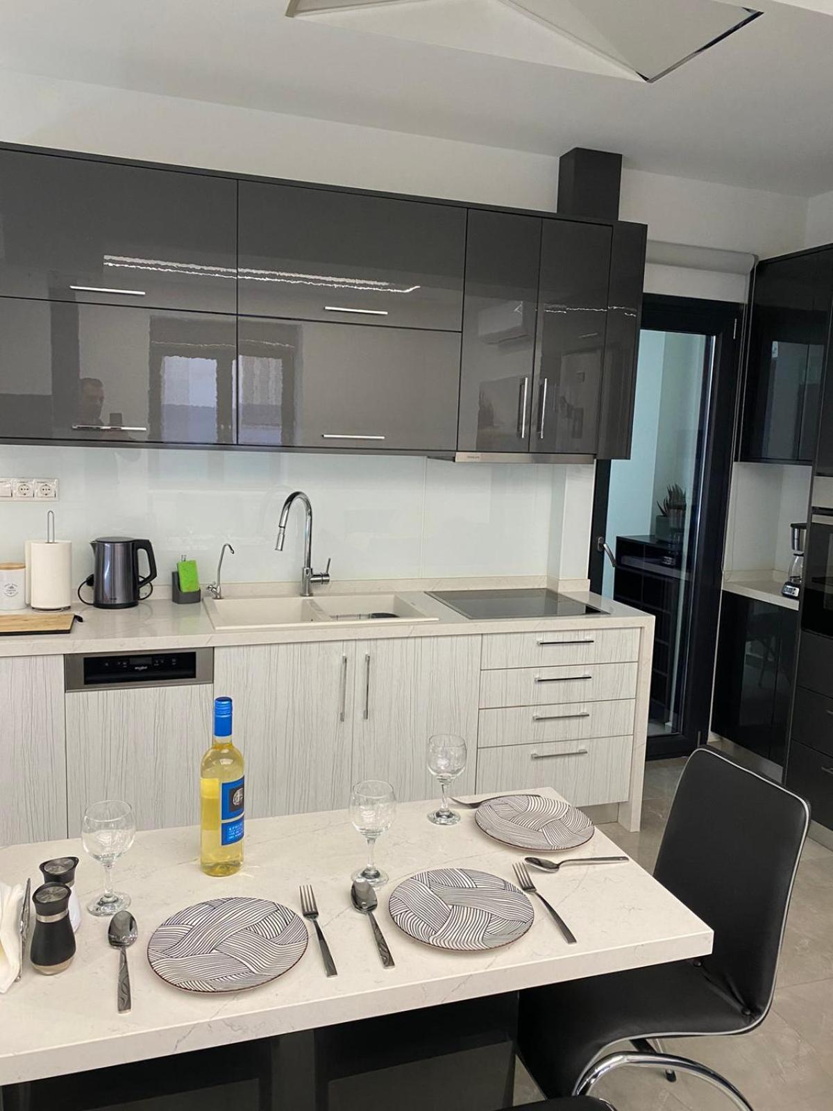 Willa Ivory Style Maisonette Near Downtown Heraklion Zewnętrze zdjęcie